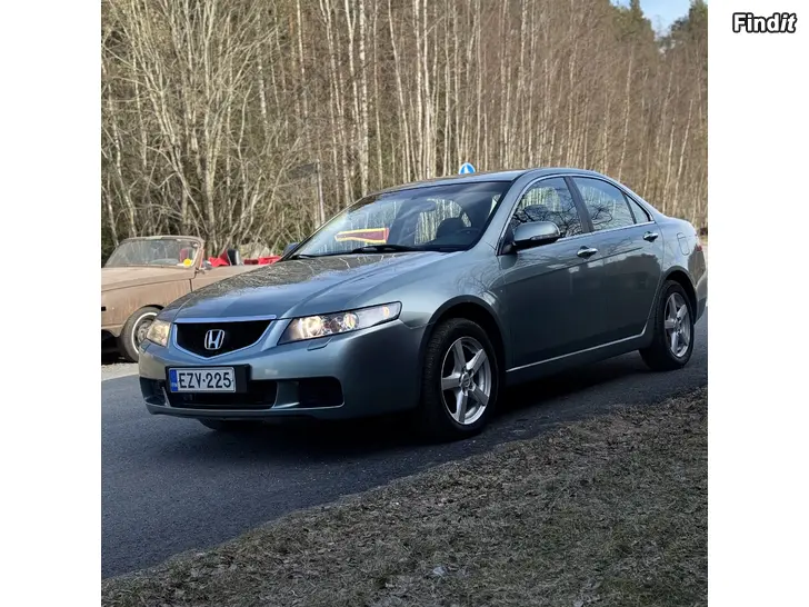 Säljes Honda Accord 214000km