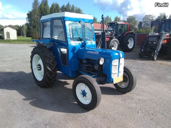 Säljes Fordson Dexta -62