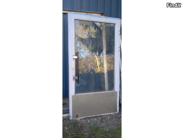 Säljes Metalldörr med glas