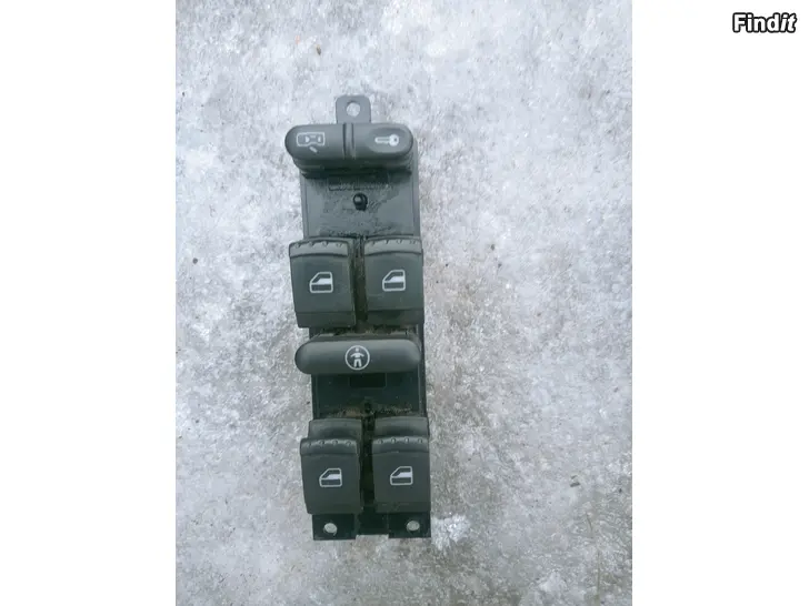 Myydään VW Golf 4 lasinostin katkasijat 1J4959857