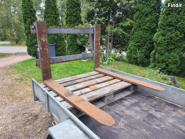 Myydään Kramer Trukkipiikit