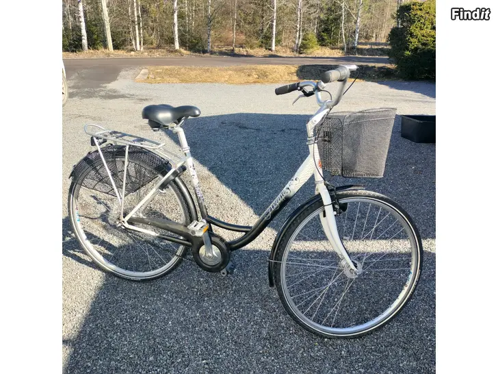 Säljes Tunturi Avance damcykel. Shimano NEXUS 7 växlar