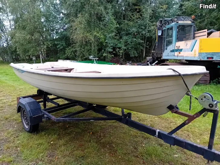 Myydään TERHI 440