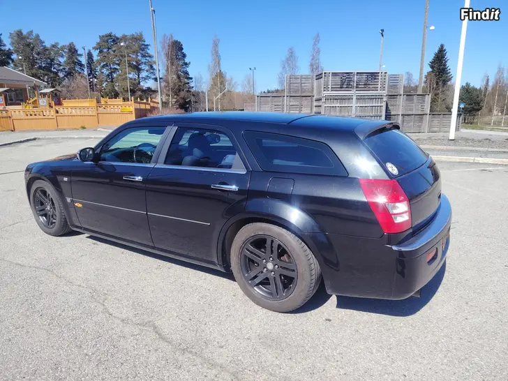 Myydään Chrysler 300C 5.7 Hemi stw -06