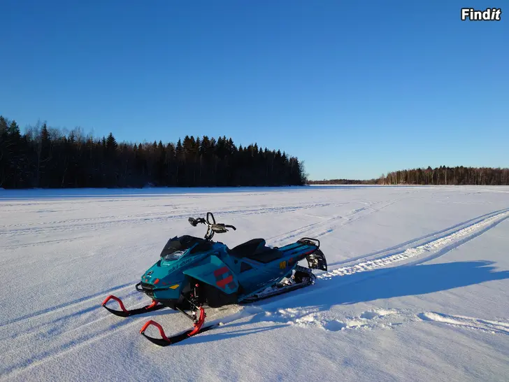 Säljes Ski-Doo Freeride 850