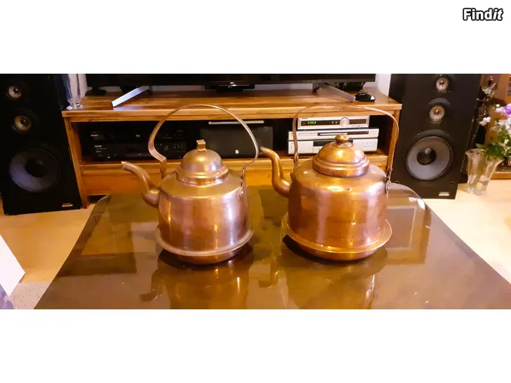 Myydään Kahvipannuja Kynttelikköjä Koriste-esineitä Tina-esineitä yms