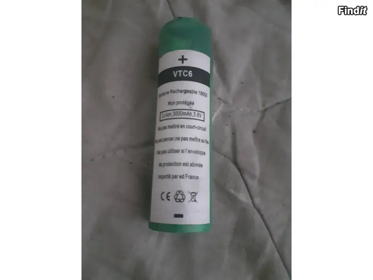 Myydään 18650 ja 20700 akkuja ja niille latureita