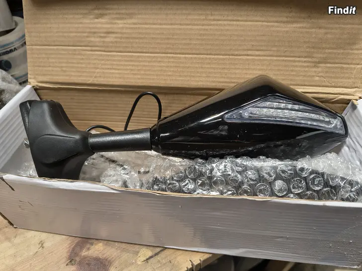 Myydään Uudet led peilit