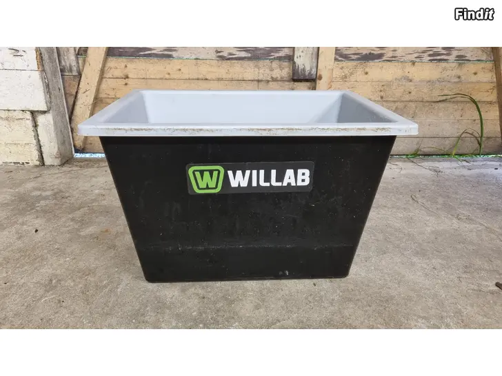 Säljes Willab uppvärmd vattenbehållare 60 l