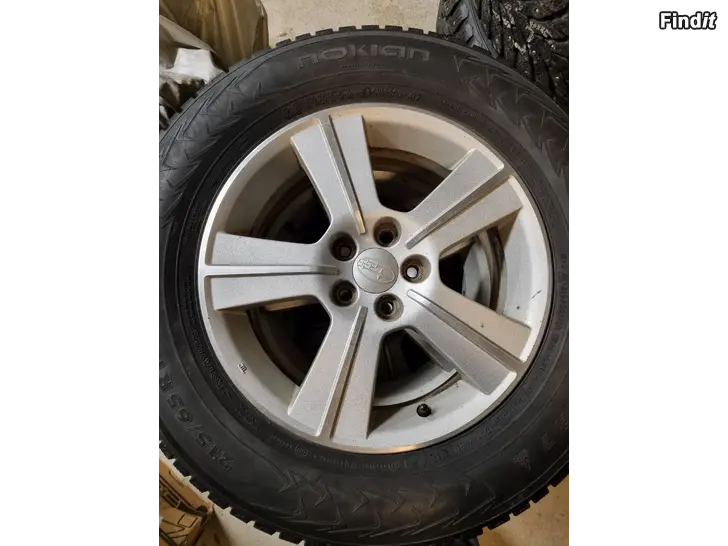 Säljes Alumiinivanteet nastarenkaat