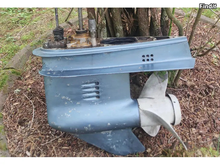 Säljes Evinrude 50 drev