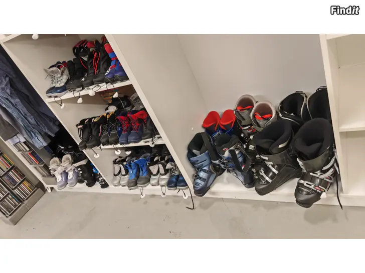 Myydään Monot 26-46