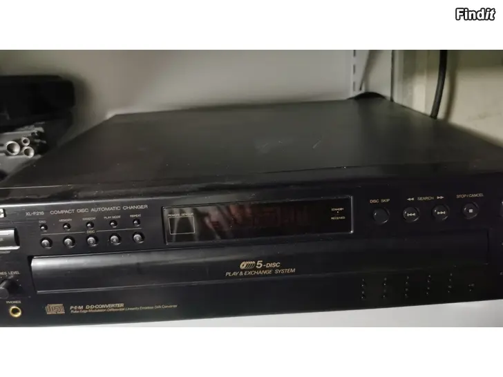 Säljes JVC XL-F216, Fem 5 CD spelare