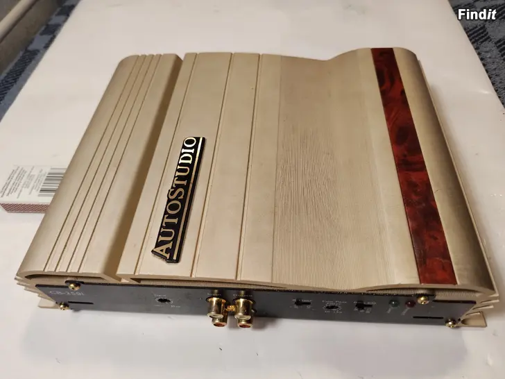 Myydään AUTOSTUDIO CB-250i vahvistin