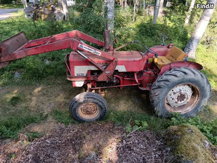Säljes McCormick International 434