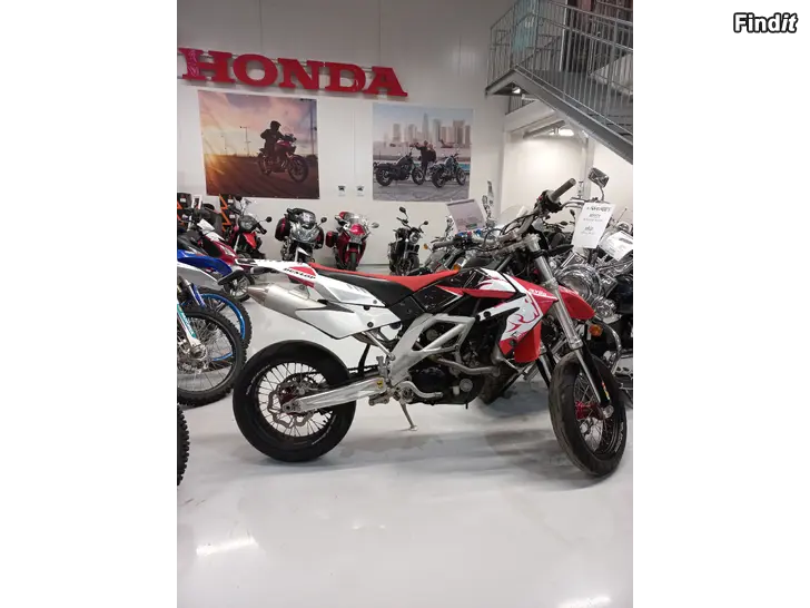 Säljes APRILIA RXV 450 2009