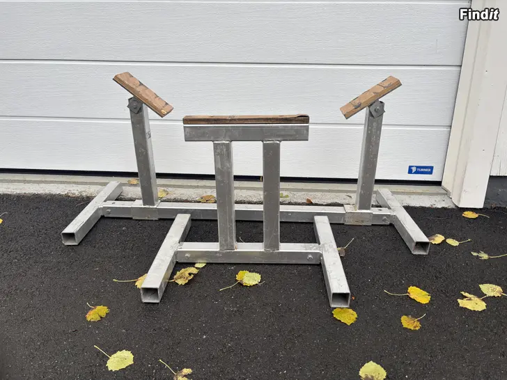 Säljes Båtbockar av stål