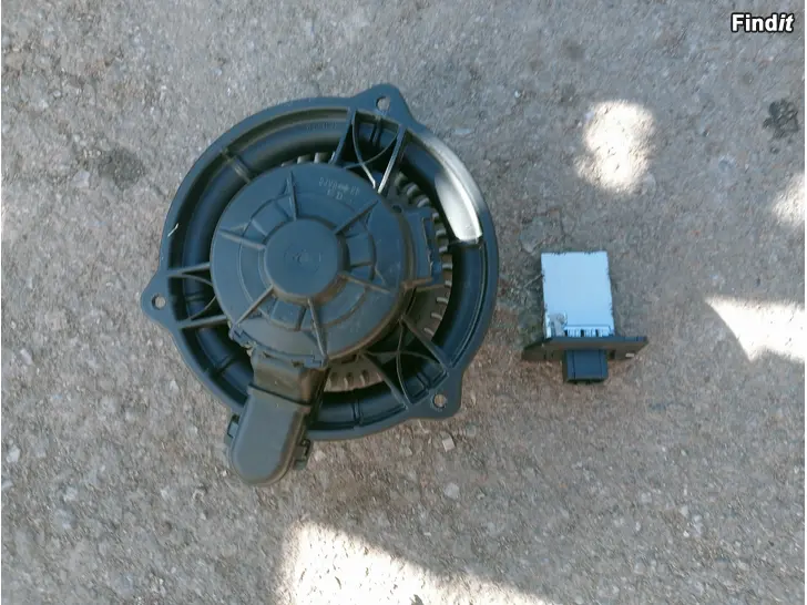 Myydään Hyudai I30 2010 sisätilanpuhallin