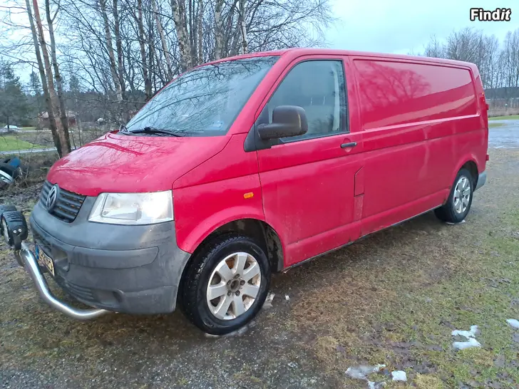 Myydään Volkswagen Transporter T5 2.5tdi 96kW