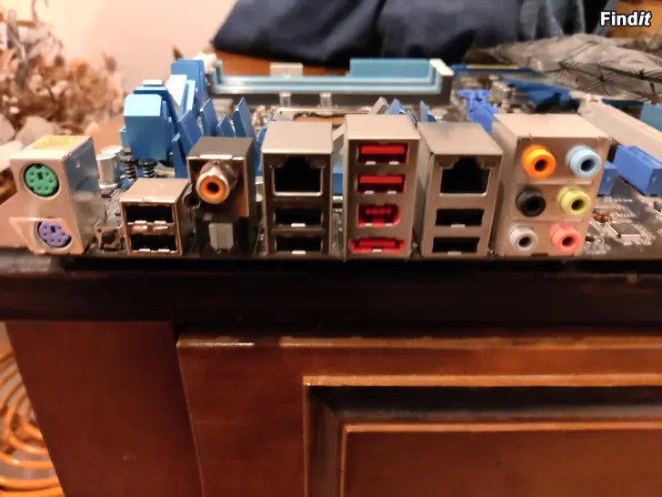 Säljes ASUS P7P55D EVO