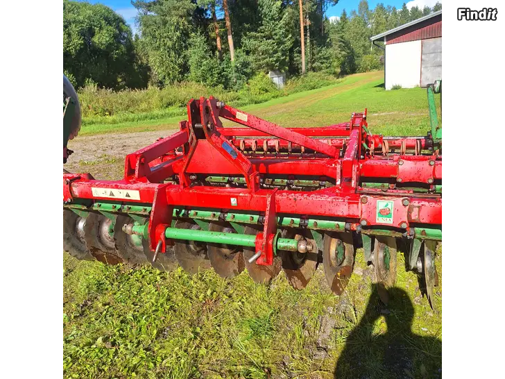 Säljes tallriksharv Unia Ares 3.0 TXL