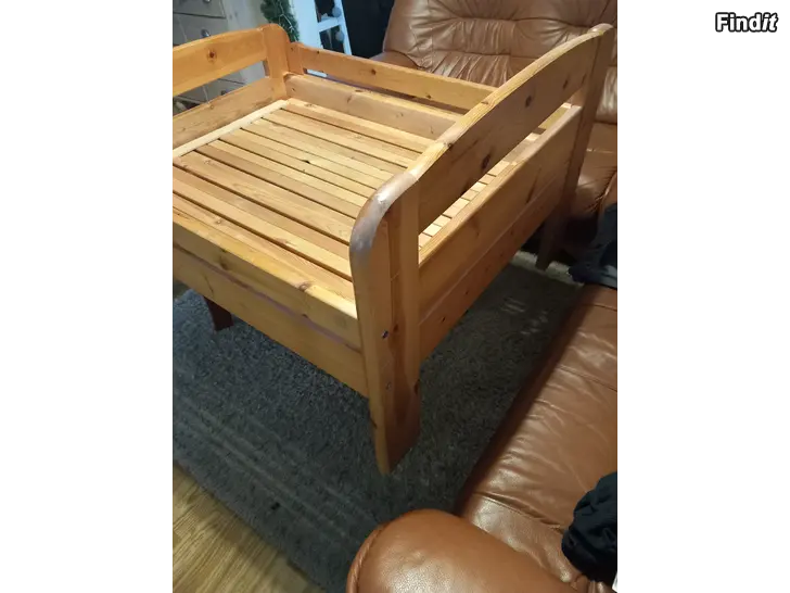 Säljes Barnsäng