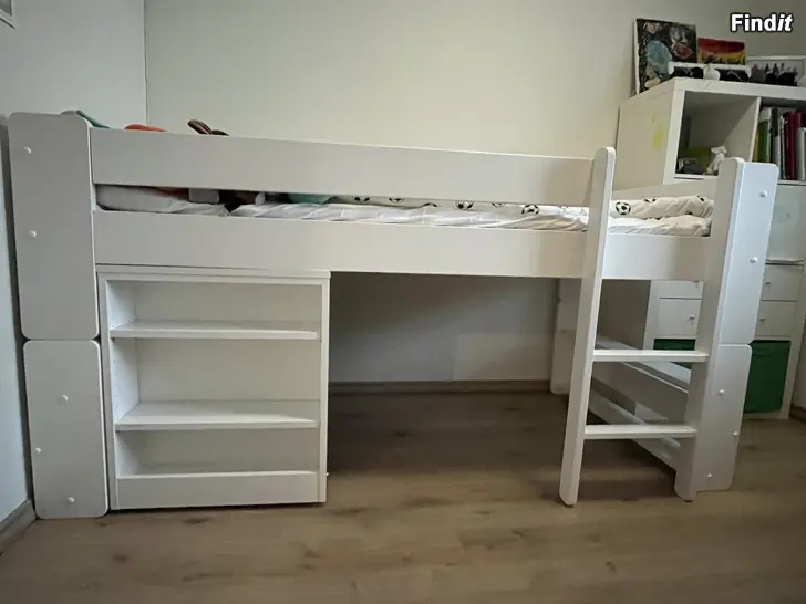 Säljes Unipuu säng 90x200 cm