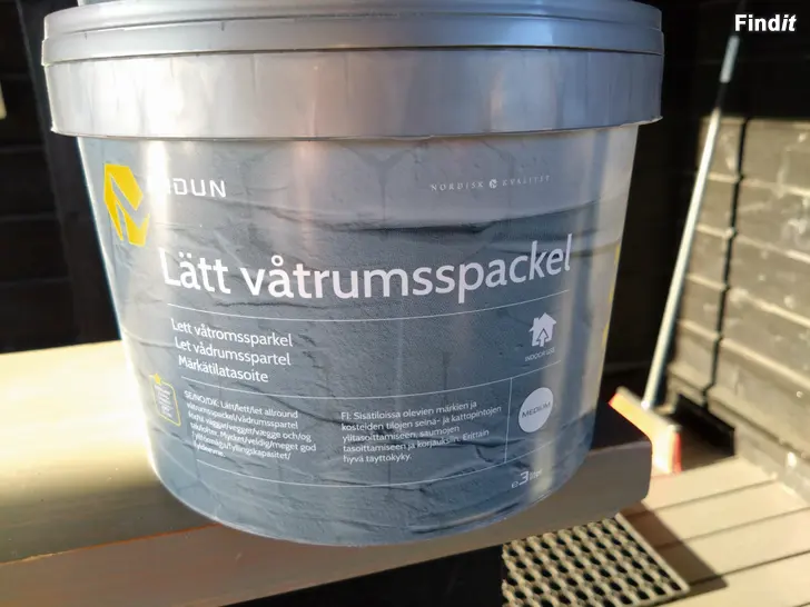 Säljes Våtrumsspackel / Märkätilatasoite 6 l