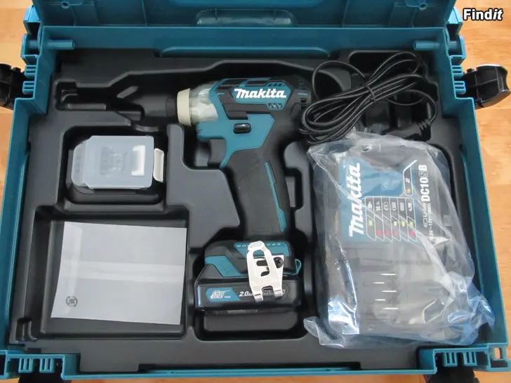 Myydään Makita CXT TD111DSAJ 12V Max 2Ah iskevä ruuvinväännin
