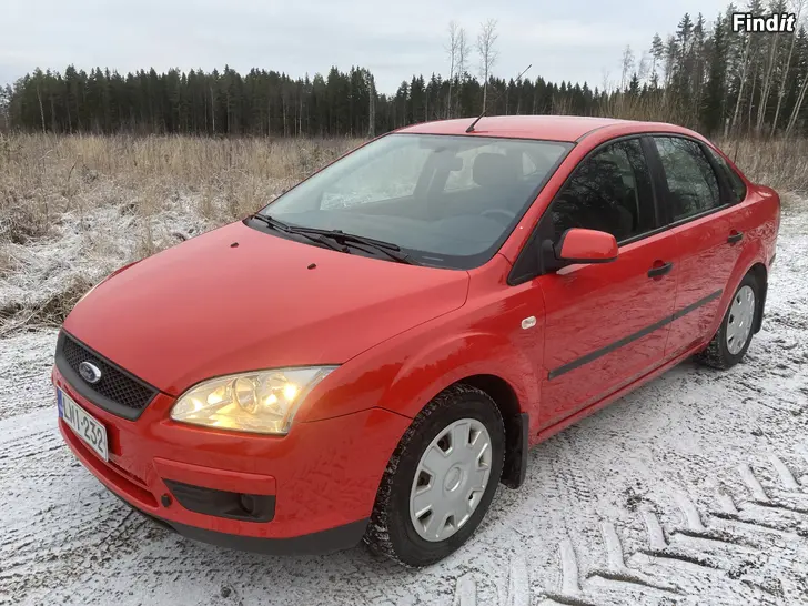 Myydään Snygg och välhållen Ford Focus 1,6 Bensin 2006