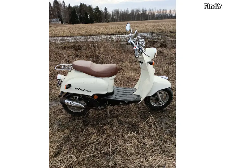 Myydään Solifer Retro