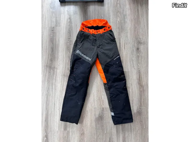 Säljes Husqvarna Functional skyddsbyxor motorsåg storlek 46