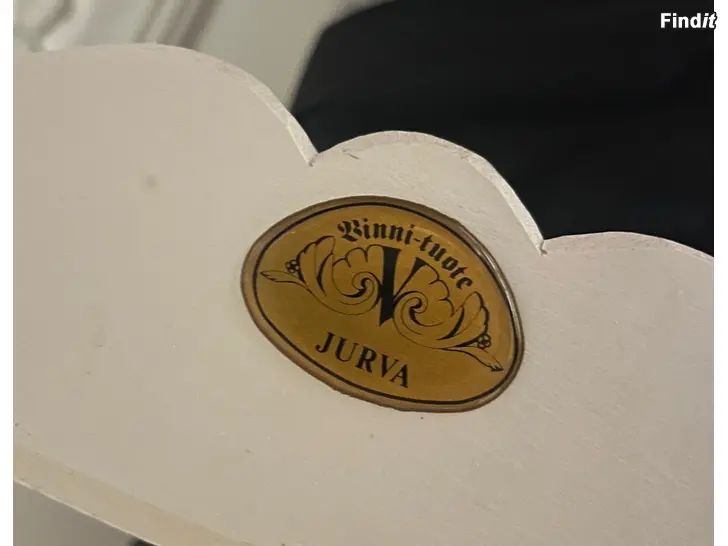 Myydään Jurvan talonpoikaisrokokoo