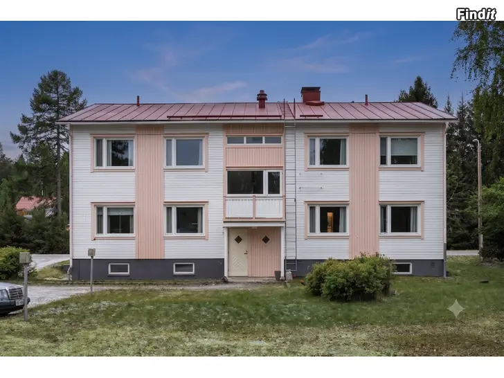 Vuokrataan Huoletonta asumista Vaasassa lähellä kouluja ja keskustaa. 2h+k, n 52 m2. Lämmitys kuuluu vuokraan