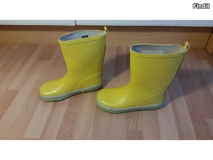 Myydään My Wear kumisaappaat koko32 keltainen 5e