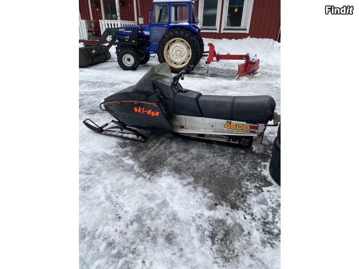 Myydään Ski doo citation 4500