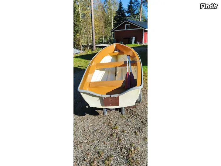 Säljes Roddbåt