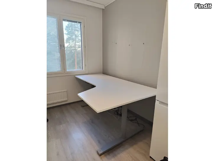Säljes Martela Alku SS elbord/sähköpöytä