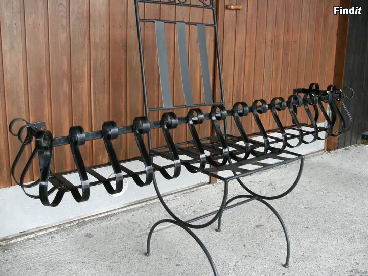 Säljes Ställningar för blomlådor