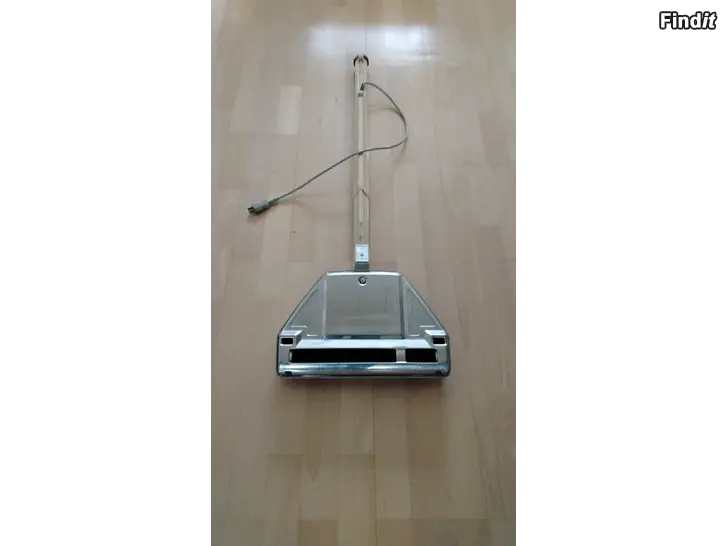 Myydään Elektrolux mattotamppari valolla