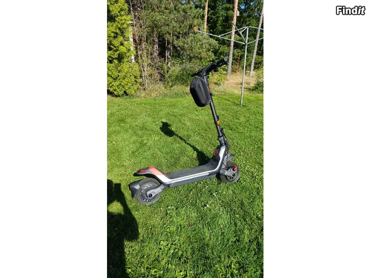 Myydään Sähköpotkulauta