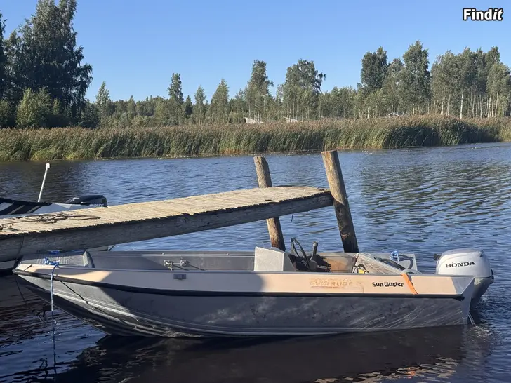 Myydään Sun Buster + 20 hk Honda