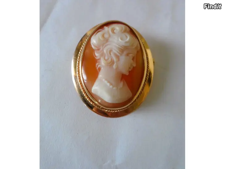 Myydään Kultainen Camee riipus-rintakoru 5,3g Vintage