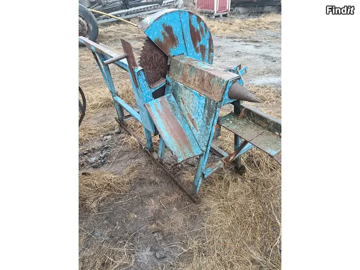 Säljes Traktor vedkap med skruv klyv