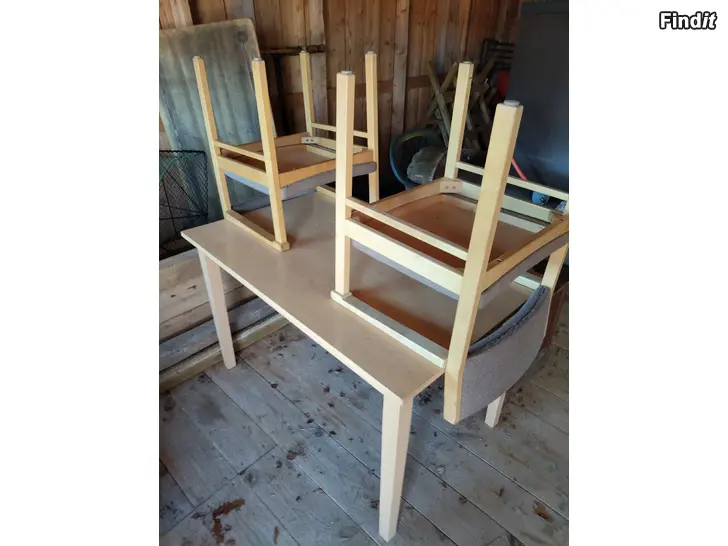 Myydään Ruokapöytä 75 x 120 ja 4 tuolia