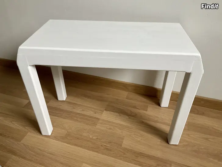 Myydään Pianotuoli