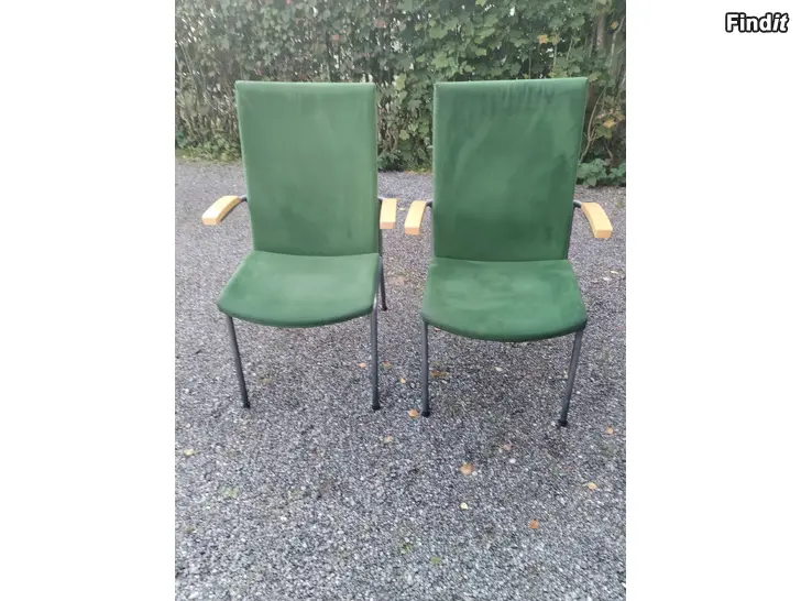 Myydään 2kpl noja-työtuoruolia