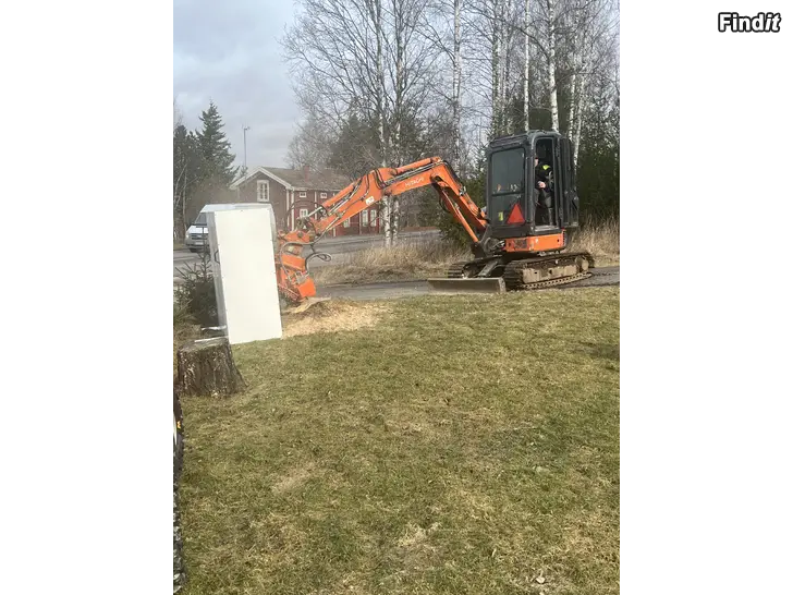 Myydään Stubbfräsning med grävmaskin i Närpes med omnejd
