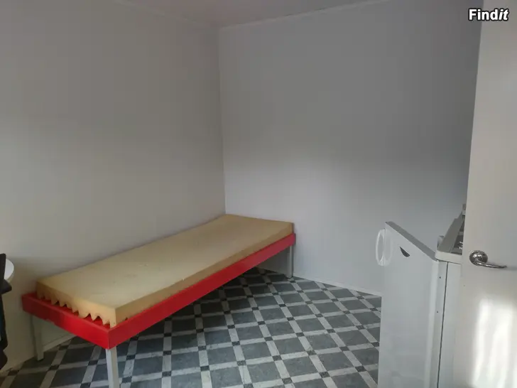 Uthyres Liten lägenhet, kontor eller förvaringsutrymme i Vasa