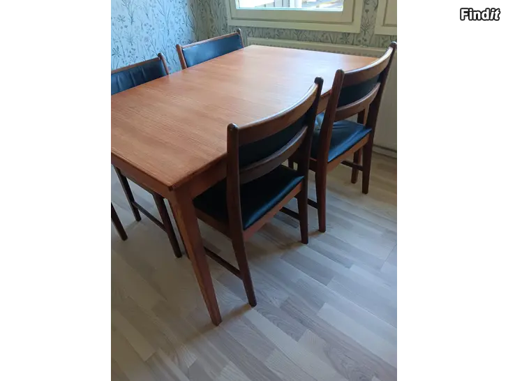 Säljes Finsk köksbord och stolar i teak